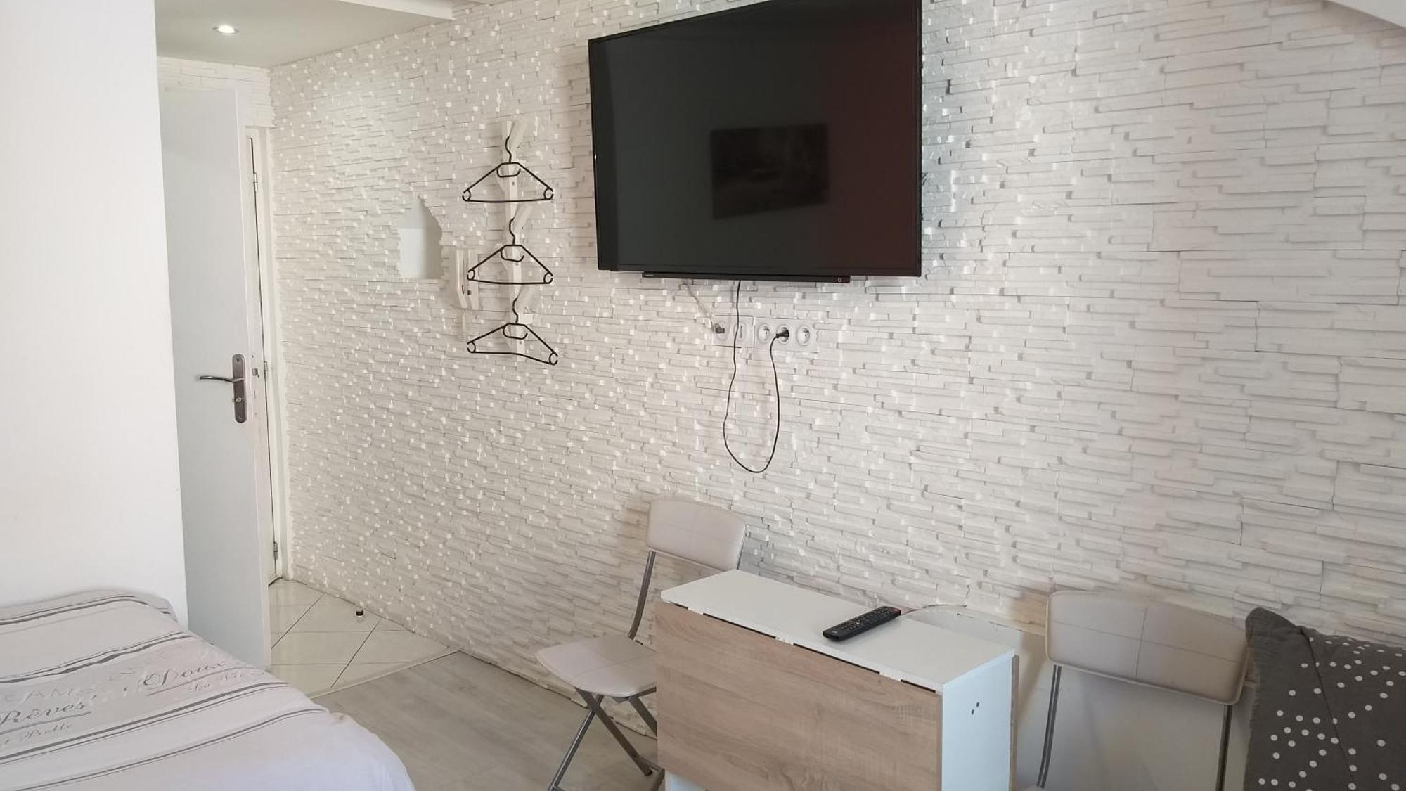 Magnifique Studio au cœur historique de Fréjus Extérieur photo