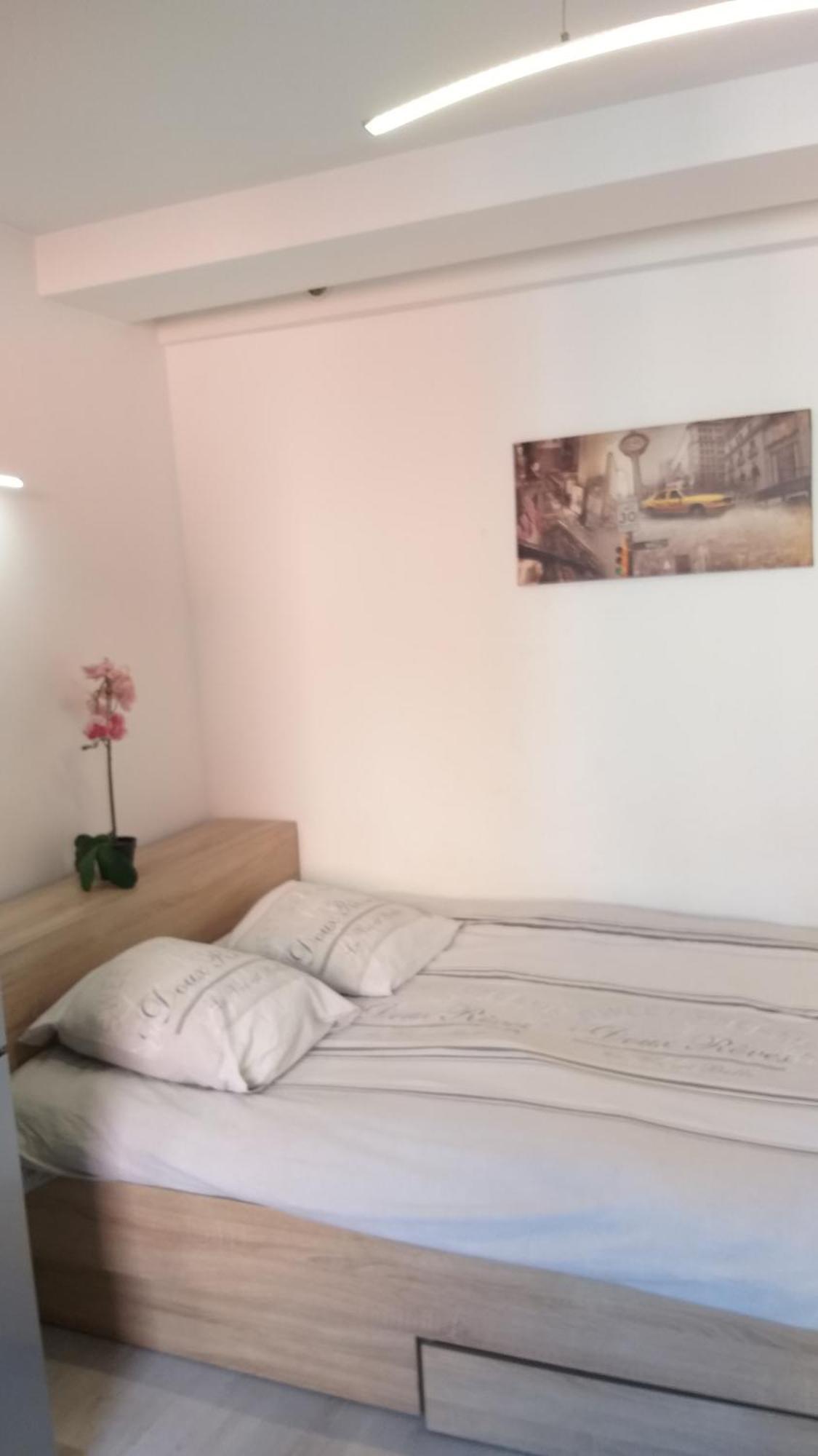 Magnifique Studio au cœur historique de Fréjus Extérieur photo