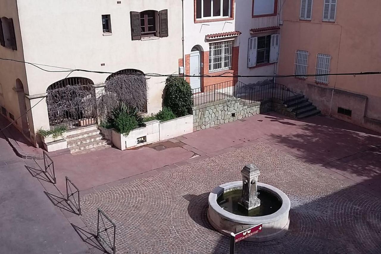 Appartement Magnifique Studio au cœur historique de Fréjus Extérieur photo